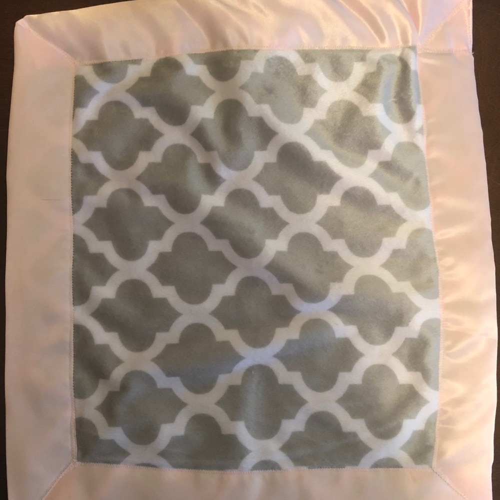 Baby spit up blanket